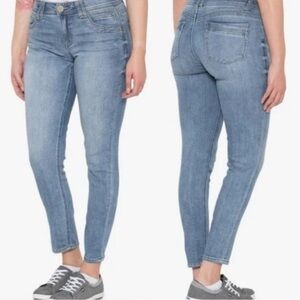 Democracy Women's Light Blue Straight Leg Jeans